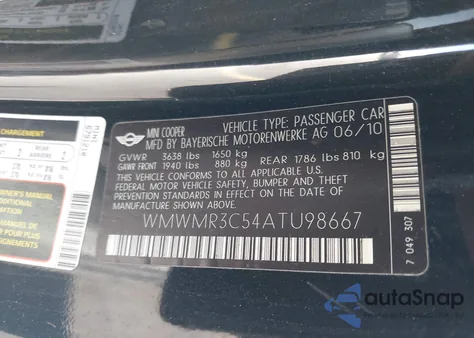 2010 Mini Cooper z USA, uszkodzony, nr VIN WMWMR3C54ATU98667